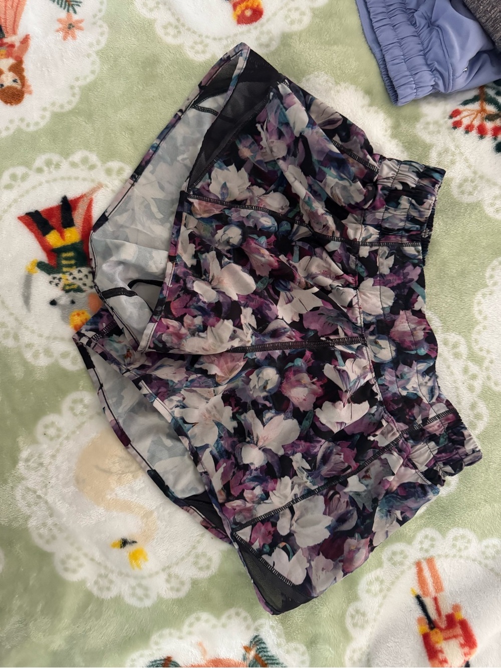 Lulu Lemon Floral Lightweight Athletic Skort Shorts - Purple Multi